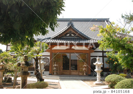 大督寺の境内（山形県鶴岡市家中新町） 84105168