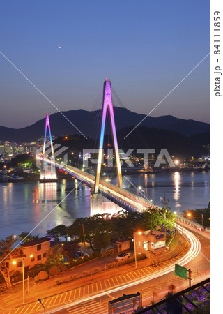 全羅南道 麗水市 突山大橋 84111859