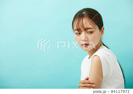 若い女性 注射 ワクチン 若い女性 注射 ワクチン 84117972