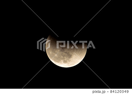 部分月食　その5　福岡市　2021年11月19日　19時20分 84120349