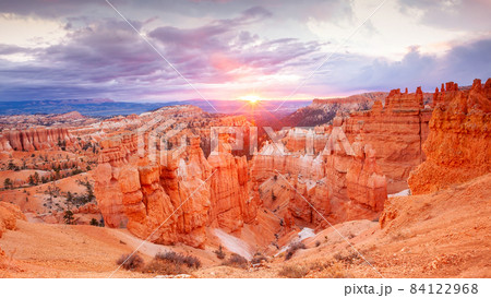 Bryce Canyon National Park nature landscape in Utah 84122968
