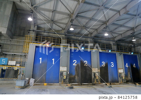 ごみの焼却場（ごみ焼却工場棟　東郷美化センター　愛知県 東郷町） 84125758