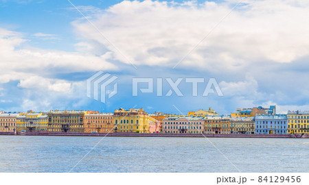 Cityscape of Saint Petersburg Leningrad city with row of old colorful buildings 84129456