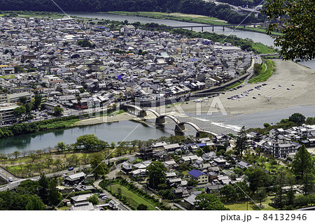 岩国 錦川と岩国市街地 山口県岩国市 岩国 錦川と岩国市街地 山口県岩国市 84132946