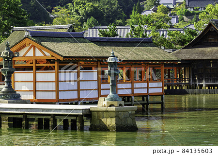 宮島　厳島神社　火焼前　広島県廿日市市 84135603