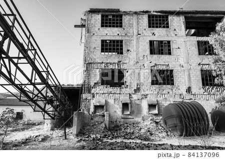 Abandoned sulphur mining complex Trabia Tallarita in Riesi, Sicily, Italy Abandoned sulphur mining complex Trabia Tallarita in Riesi, Sicily, Italy 84137096