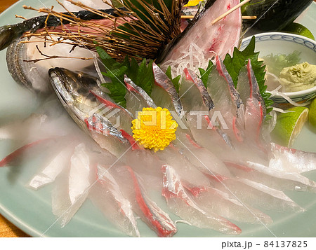 大分のグルメ・関アジの姿造り 84137825