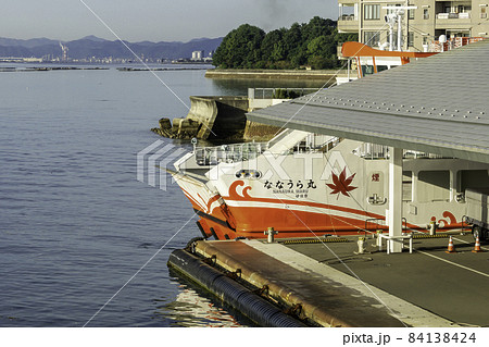 宮島口旅客ターミナル JR西日本宮島フェリー ななうら丸 広島県廿日市市 宮島口旅客ターミナル JR西日本宮島フェリー ななうら丸 広島県廿日市市 84138424