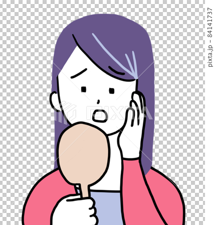 鏡を手に持ち、頬に手を当てて悩む女性 鏡を手に持ち、頬に手を当てて悩む女性 84141737