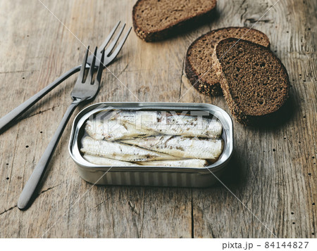 open sardines can open sardines can 84144827