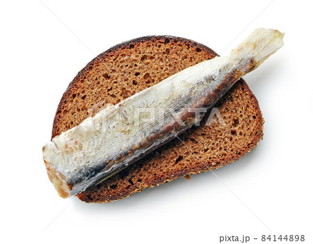 canned sardine on bread slice 84144898