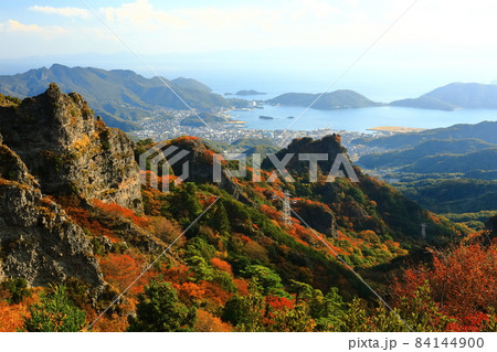 【香川県】晴天下の寒霞渓の紅葉 84144900