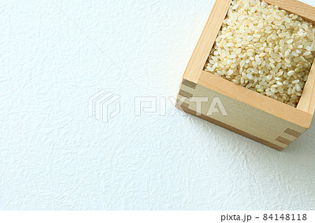 枡に入った5分づき米 枡に入った5分づき米 84148118