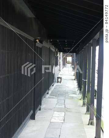 上越市高田区の雁木通り 84149772