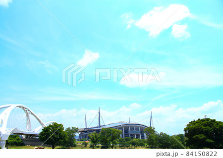 豊田大橋と豊田スタジアムの風景 84150822