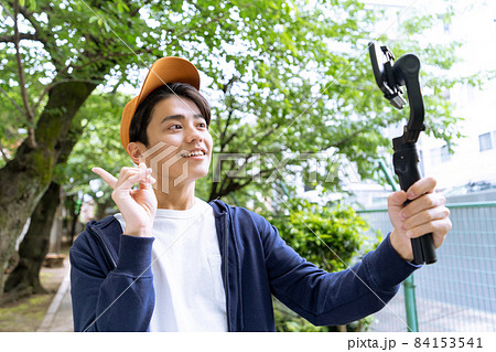 Vlob　 配信　Z世代　男性 84153541