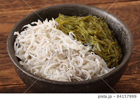 しらすめかぶ丼 しらすめかぶ丼 84157999