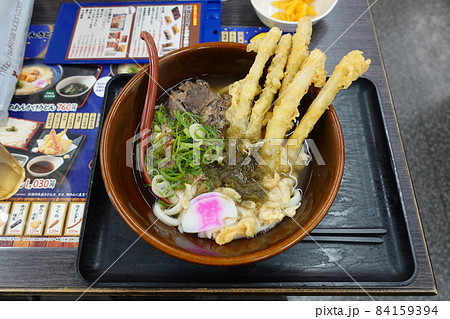 2025東京両国出店 「資」スケさんうどん 一番人気「肉ごぼう天うどん」すかいらーく傘下 84159394