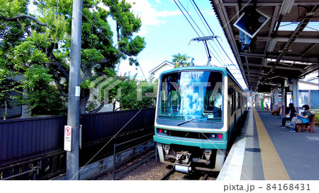 鎌倉江ノ電の由比ヶ浜駅 鎌倉江ノ電の由比ヶ浜駅 84168431
