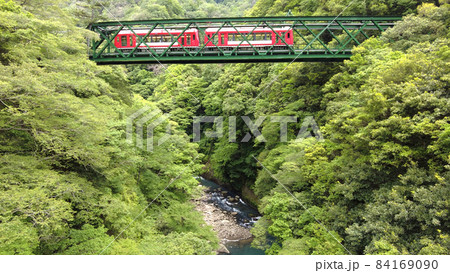 箱根登山電車塔ノ沢早川橋梁 84169090