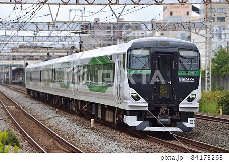 東海道本線　平塚　JR東日本　E257系5500番台　OM-52編成（大宮） 84173263