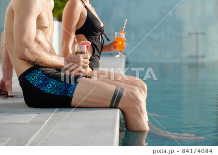 Couple with Sweet Frutty Drinks 84174084