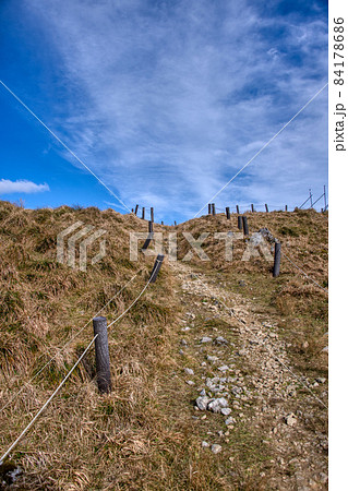 伊吹山　ドライブウェイ　絶景秋景色2021 84178686
