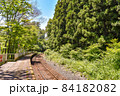 福島県南会津にある会津鉄道の塔のへつり駅の夏風景 84182082