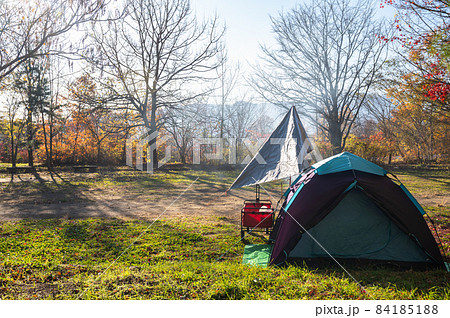 秋のキャンプ場　芥子坊主農村公園 84185188