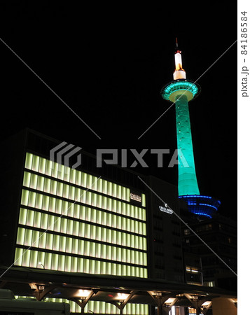 京都タワー 青緑ライトアップ 京都タワー 青緑ライトアップ 84186584