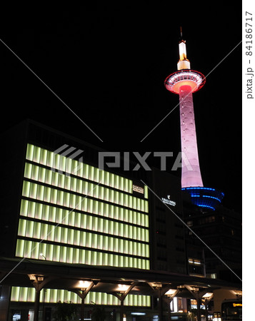 京都タワー　ライトアップ 84186717