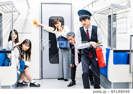 車両火災 84188046