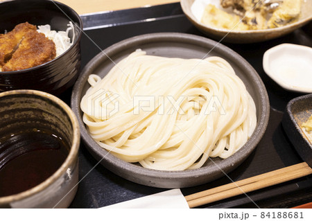 群馬県の美味しい水沢うどんセット 84188681