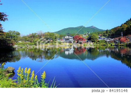 由布院・金鱗湖の秋 由布院・金鱗湖の秋 84195146