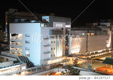 夜の水戸駅　北口 84197527