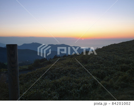 夕刻の仁科峠の景色 84201002