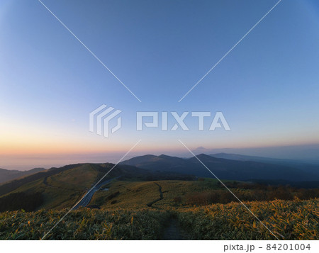 夕刻の仁科峠の景色 夕刻の仁科峠の景色 84201004