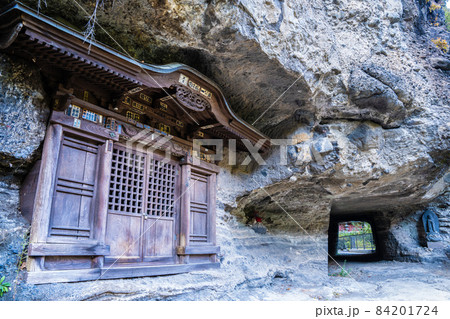 秋の布引観音 84201724