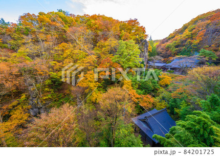 秋の布引観音 84201725