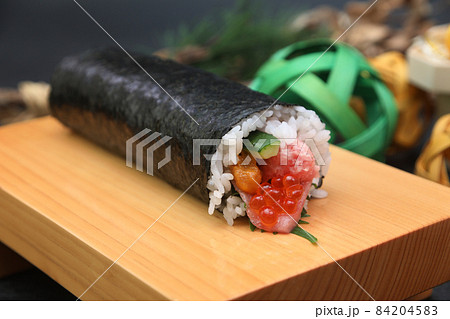 恵方巻 恵方巻 84204583