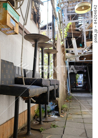 廃墟化した商店街 84204642