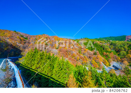 平谷峠の紅葉 平谷峠の紅葉 84206762