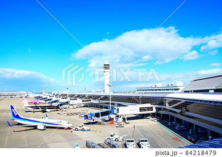 愛知県常滑市、中部国際空港の風景 84218479