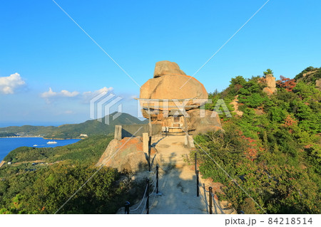 【香川県】快晴下の重岩(小豆島) 【香川県】快晴下の重岩(小豆島) 84218514