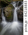 滝 84218883