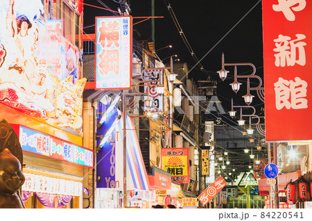 【大阪】新世界の風景 路地 【大阪】新世界の風景 路地 84220541