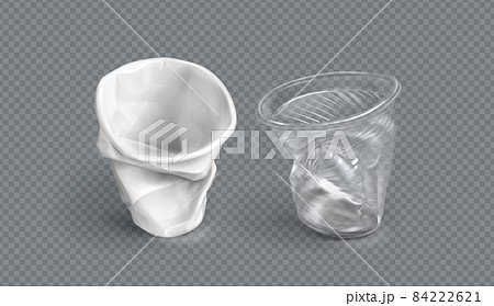 Used plastic cups, disposable glasses 84222621