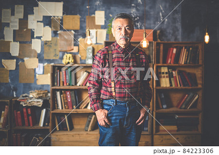 ダンディーなモデル 84223306