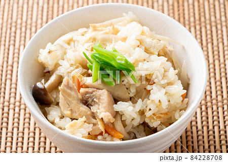 五目炊き込みご飯。 84228708