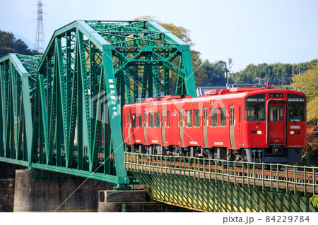 筑後川橋梁を渡る赤い列車(JR九州 キハ200系) 筑後川橋梁を渡る赤い列車(JR九州 キハ200系) 84229784